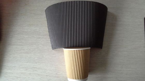 Qualität Automatische Papierschalen-Ärmel-Maschine, doppel-wandige Verpackungs-Maschine Fabrik